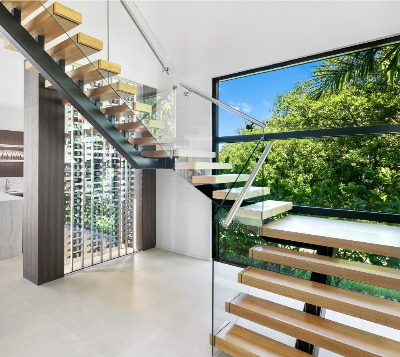 Modern Indoor Solid Wood Straight Floating Staircase Tempereg Glass Railing Stairs Price
