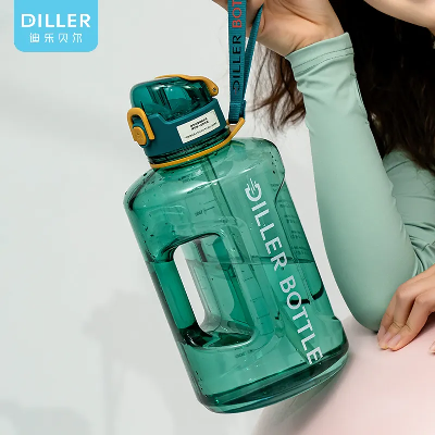 Customized Large Capacity Sports Plastic Water Bottle with Time Marker