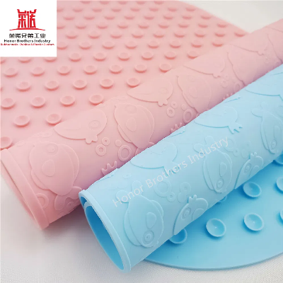 Custom Silicone Baby Mat Non-Slip Textured Bathtub Cushion with Suction Cups, Pink
